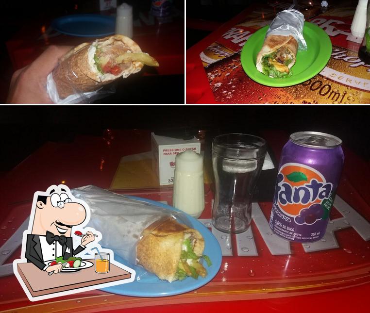Platos en Formigas Shawarmas