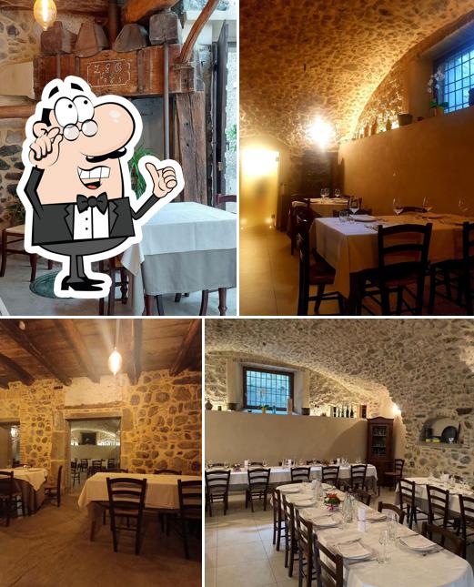 Siediti a un tavolo di Cantina del Torchio