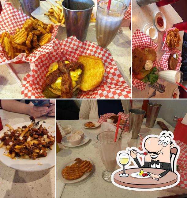Snuffy's Malt Shop in Edina - Restaurant menu and reviews