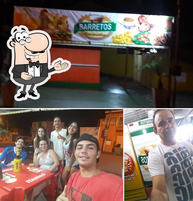 Look at this image of Barretos Lanches Cba