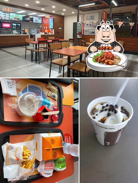 La immagine di cibo e interni da Burger King