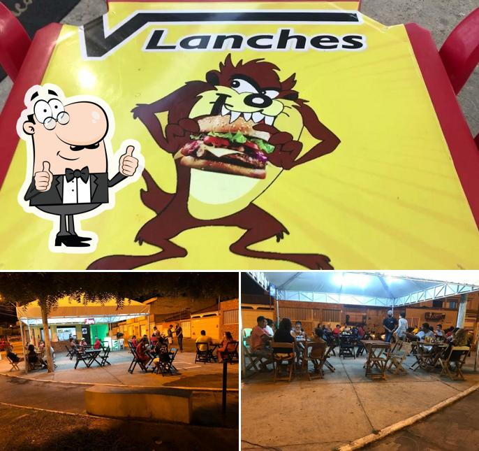 See this pic of Vasco Lanches