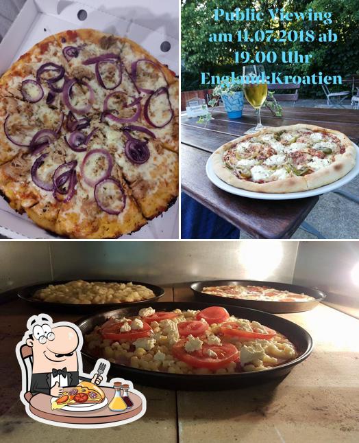Try out pizza at Shepherds Inn