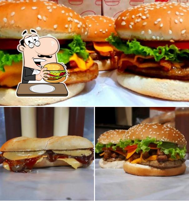Os hambúrgueres do CACHORRO DE RUA irão saciar diferentes gostos
