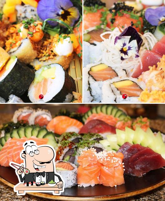 Rolos de sushi são servidos no Restaurante Japonês - YOKOZO SUSHI LOUNGE - GUARDA