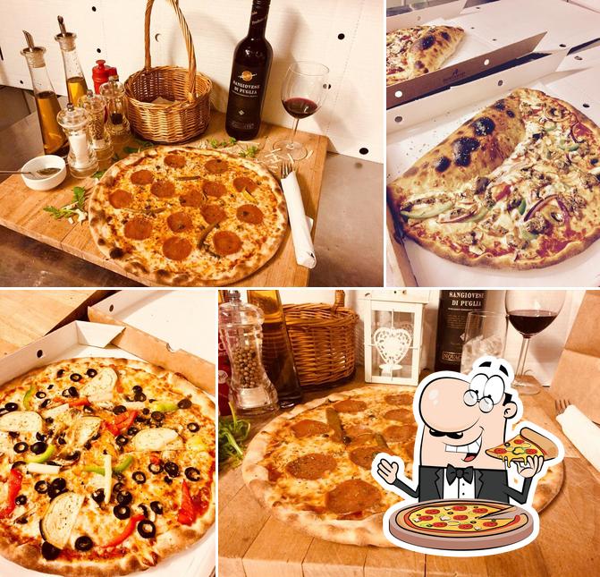 Try out pizza at Cafe Di Roma