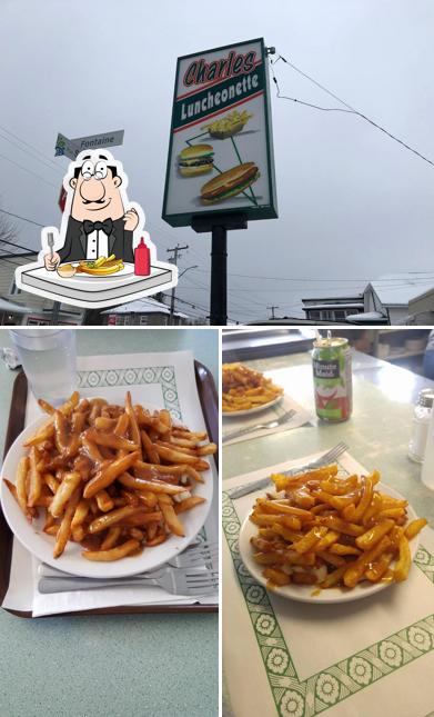 A Restaurant Charles Luncheonette vous pouvez essayer des frites, des pommes frites