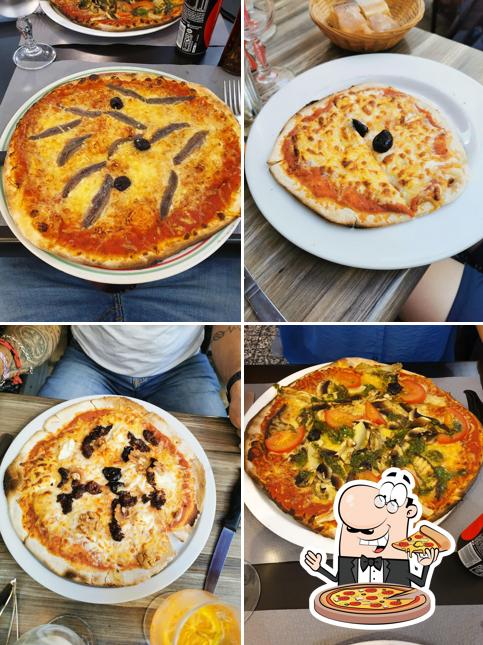 Choisissez des pizzas à CAFÉ MARINETTE