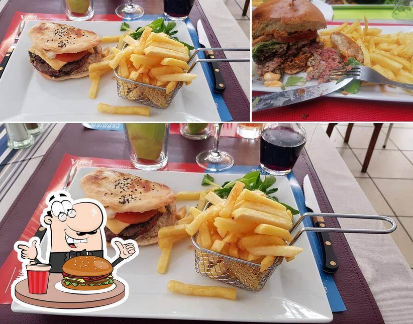 Prenez un hamburger à Restaurant du Nord au sud