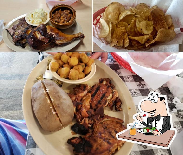 Meals at Lefty's Barbeque