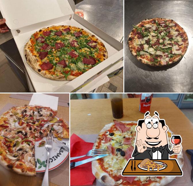 Choisissez des pizzas à Pizzeria Da Mario