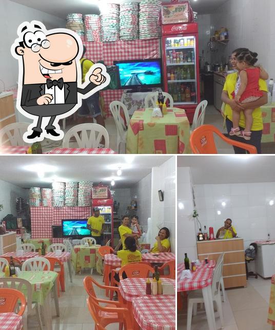 O interior do Pizzaria do Edy