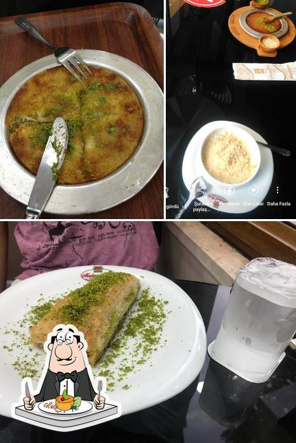 Mahmut Usta Künefe ve Baklava Salonları se distingue por su comida y bebida