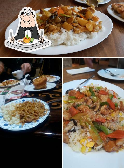Food at Golden Dragon Restaurant