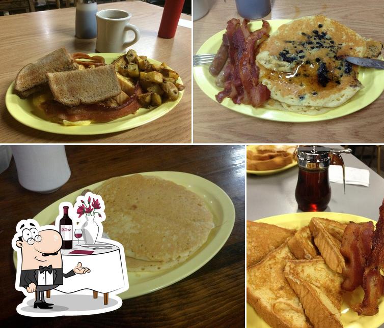 North Hadley Sugar Shack in Hadley Restaurant menu and reviews