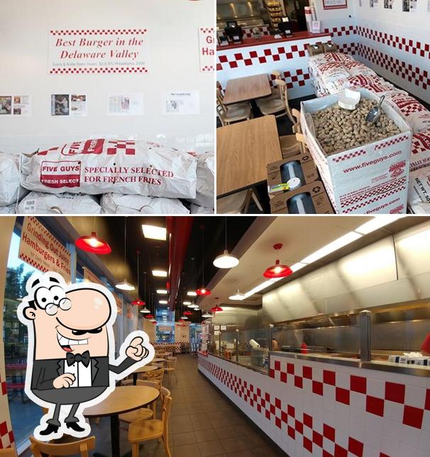 Découvrez l'intérieur de Five Guys