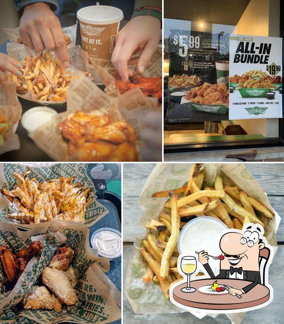 Wingstop, 3720 North Broadway in Chicago Restaurant menu and reviews