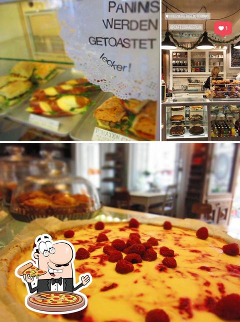 Pide una pizza en Sora - Café & Wohnaccessoires