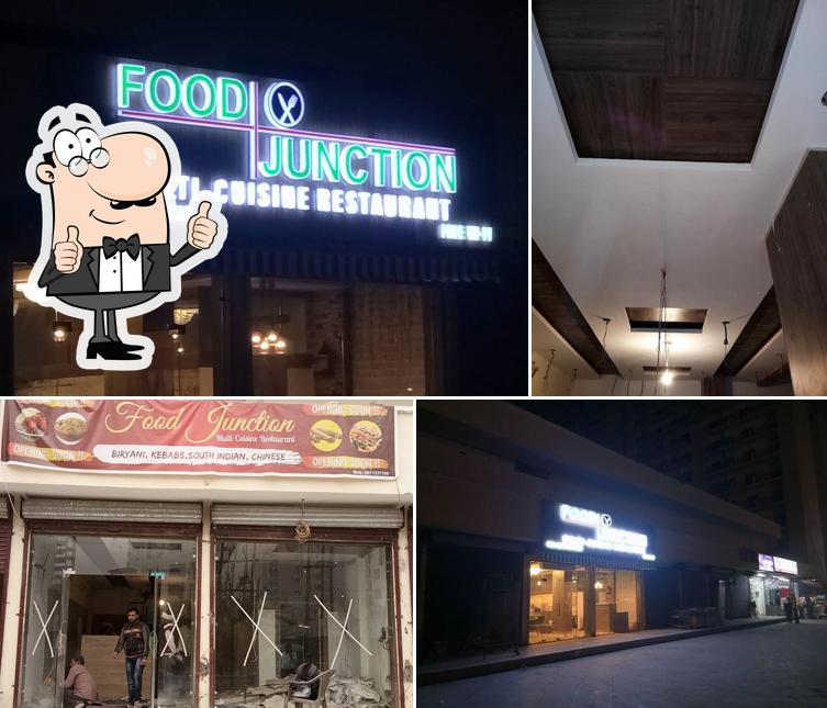 Chinese junction, Noida, H9HM+WW3 Restaurant reviews
