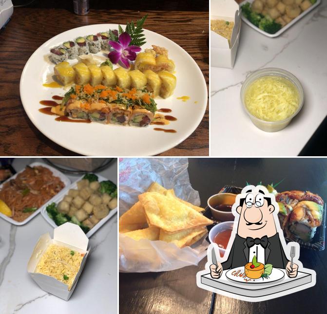 Блюда в "Happy Kitchen & Sushi Bar"