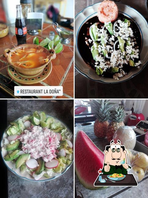 Еда в "Restaurante La Doña"