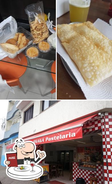 Dê uma olhada a imagem ilustrando comida e exterior a Lanchonete e Pastelaria Onaga
