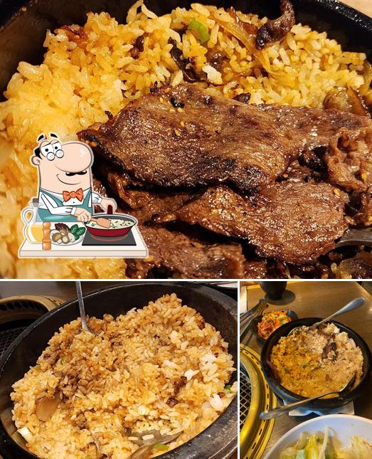 Riz cantonais à Gyu-Kaku Japanese BBQ - Calgary, AB | Downtown (Courthouse)