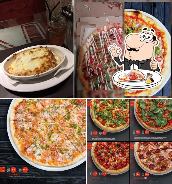 Try out pizza at Garage caffee