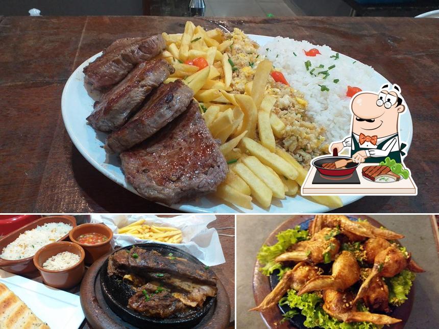 Escolha refeições de carne no Dirceu’s Pub