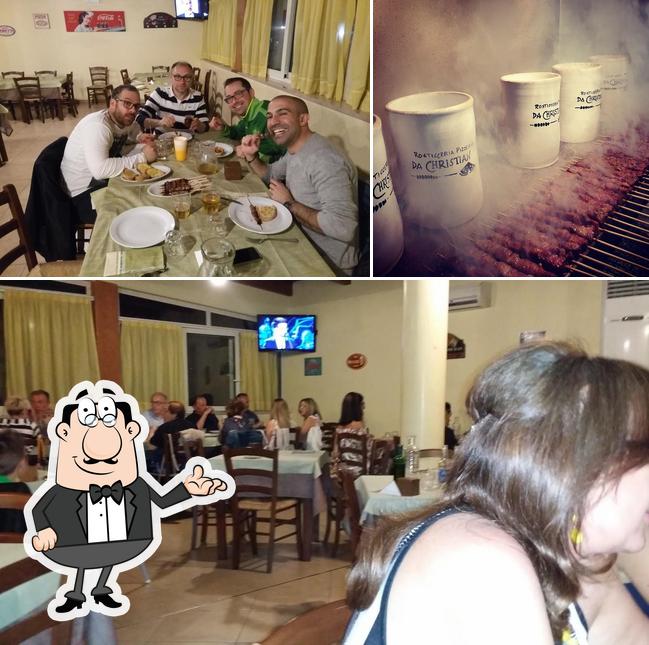 Guarda la foto che raffigura la interni e bevanda di Da Christian Rosticceria Pizzeria