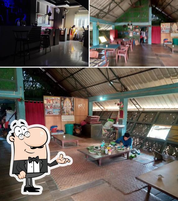 The interior of FOOD NEAR ME
