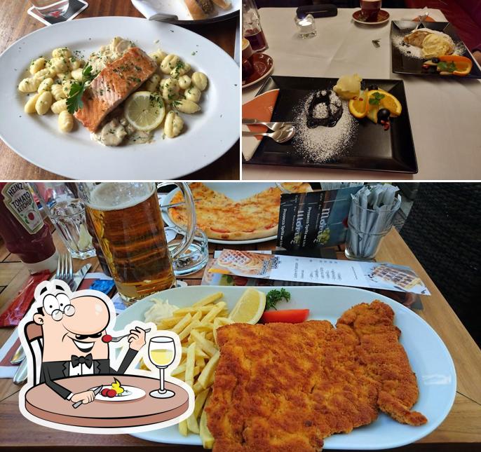Еда в "Moritz"