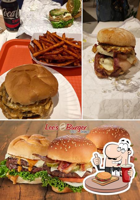 Pide una hamburguesa en Lee's Burger