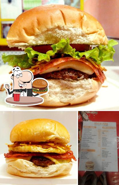 Try out a burger at Crocant Coxinharia