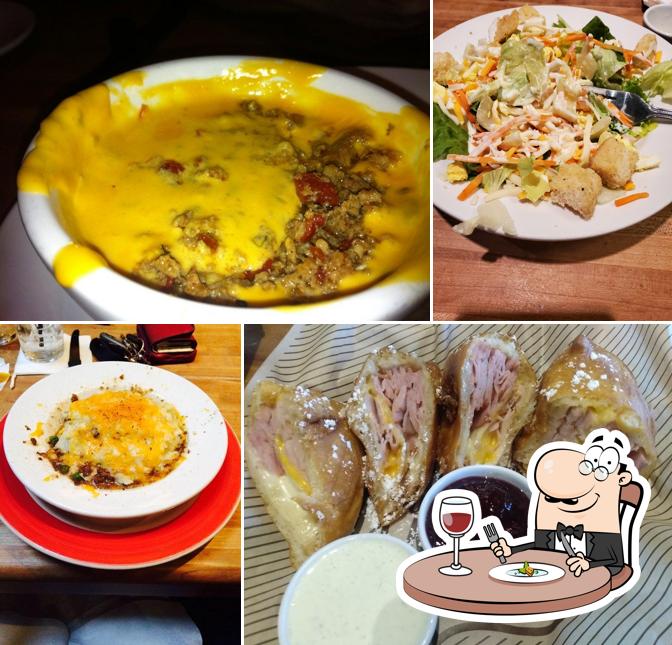 Cheddar's Scratch Kitchen in Jackson Restaurant menu and reviews