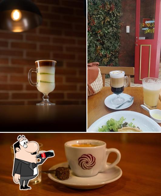 Café em Ville's Coffee & Cake Co. Norte Shopping