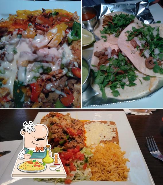 Блюда в "El Loro Mexican Restaurant Brooklyn Park"