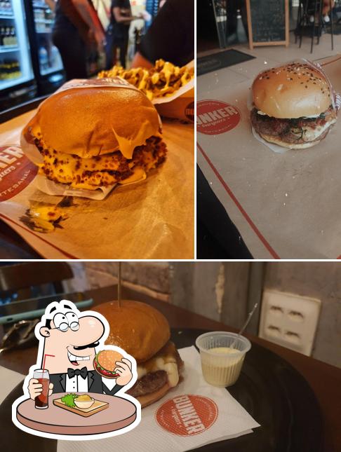 Experimente um hambúrguer no Bunker Burgers Recreio