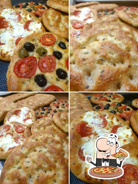 Get pizza at Panificio kry