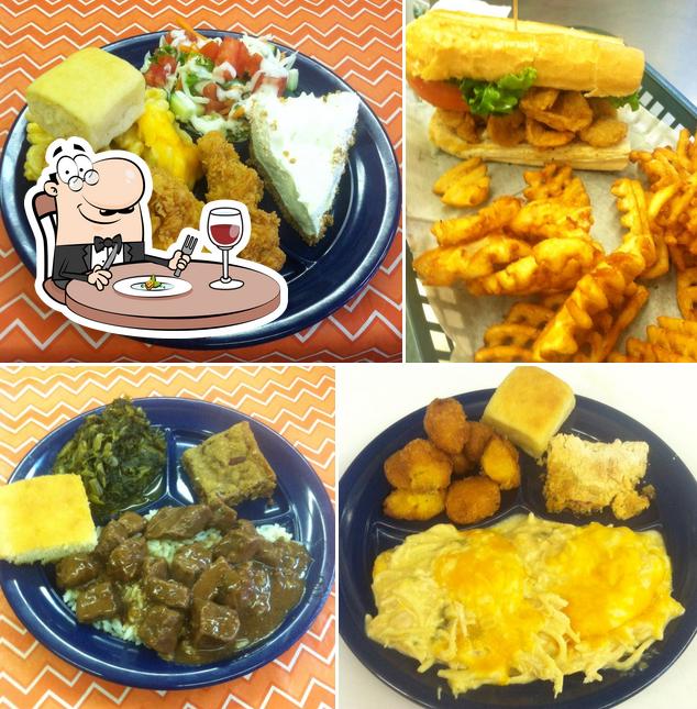 Courthouse Square Deli Bakery in Grove Hill Restaurant menu and reviews