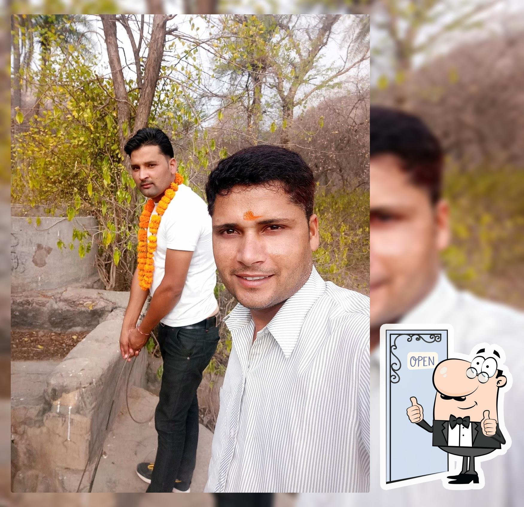 Dada Gopal Restaurant Barkhera