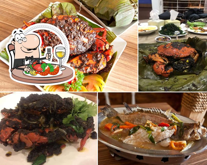 Try out seafood at CAPTAIN'S SEAFOOD (KEPITING Rasa Jendral Harga Captains)