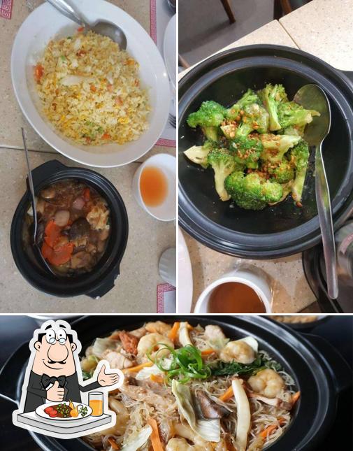 LIN's Kitchen Claypot And Noodle House restaurant, Quezon City