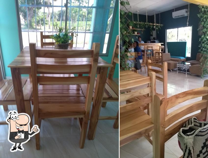 Mira cómo es Restaurante café bar Limón y Menta por dentro