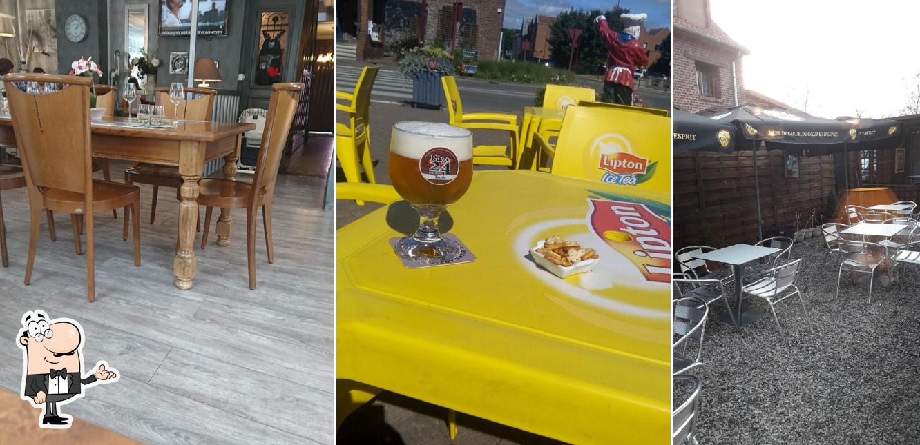 Installez-vous à l'une des tables de Auberge de la Grange