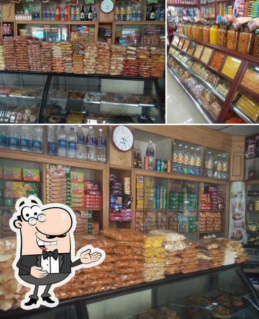 Grand Bakes and Sweets Madakkathanam