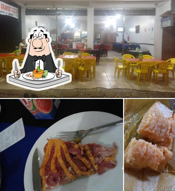 A imagem da comida e interior a Cantinho Da Pizza