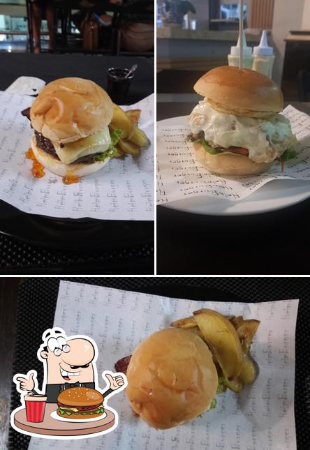 Os hambúrgueres do Heimburger Hamburgueria Gourmet, Lanches e Sanduíches irão satisfazer uma variedade de gostos