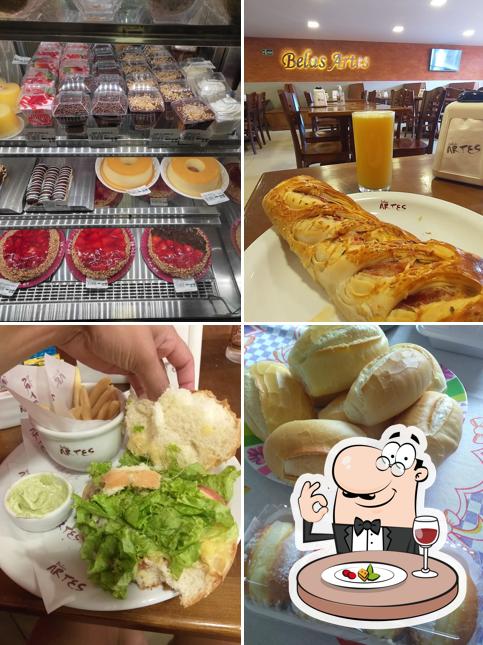 Comida em Padaria Belas Artes Granja Viana