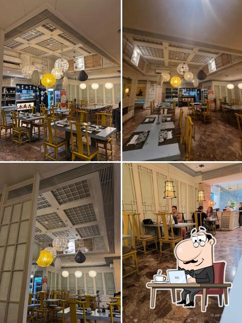 Dai un'occhiata agli interni di Roppongi
